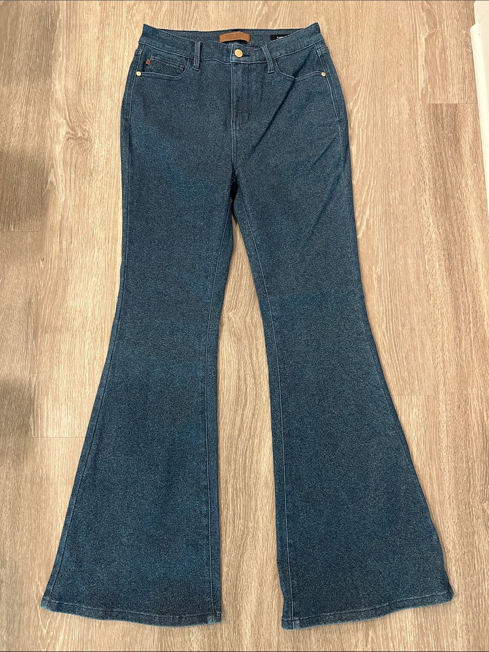 Judy Blue - Metallic/Glitter Flare Fit Jeans